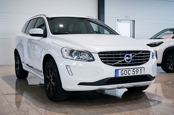 Volvo XC60 2 of 28