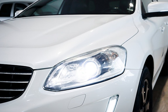 Volvo XC60 4 of 28