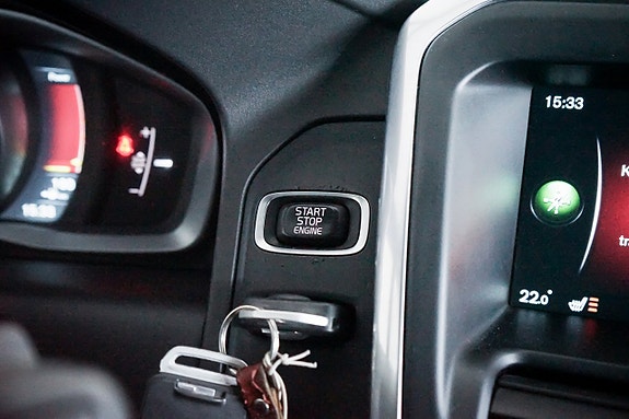 Volvo XC60 17 of 28