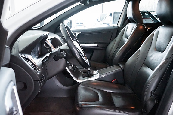 Volvo XC60 26 of 28