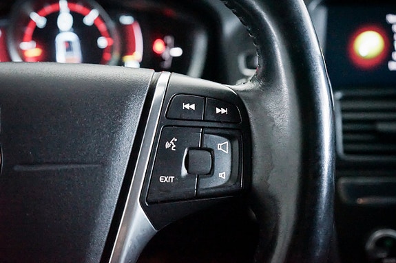 Volvo XC60 20 of 28