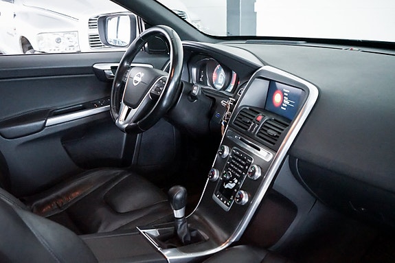 Volvo XC60 27 of 28
