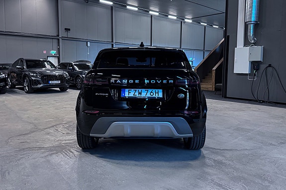 Land Rover Range Rover Evoque 4 of 5