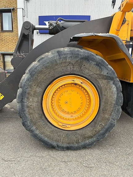Volvo L350H 15 of 20
