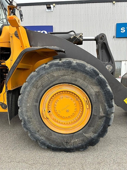 Volvo L350H 18 of 20