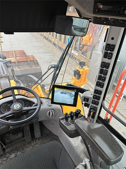 Volvo L350H 14 of 20
