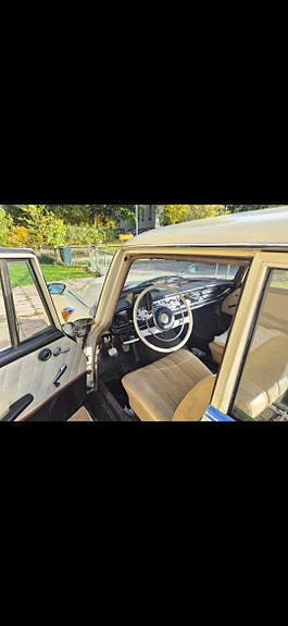 Mercedes-Benz 190 C 4 of 5