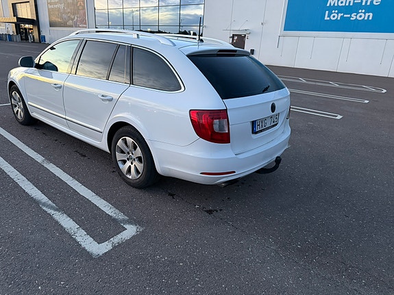 Skoda Superb 3 of 5