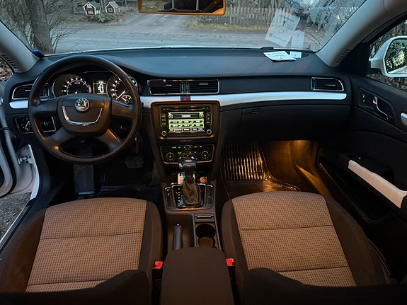 Skoda Superb 6 of 7