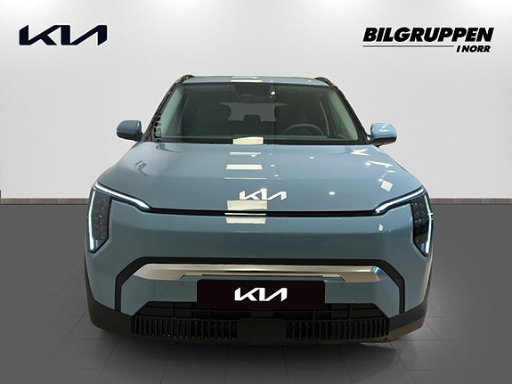 Kia EV3 2 of 5