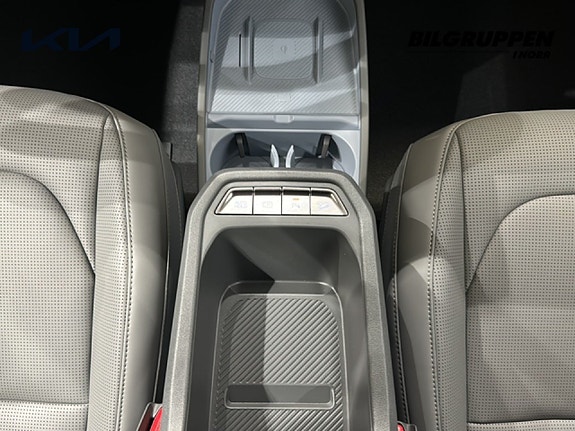Kia EV3 12 of 16