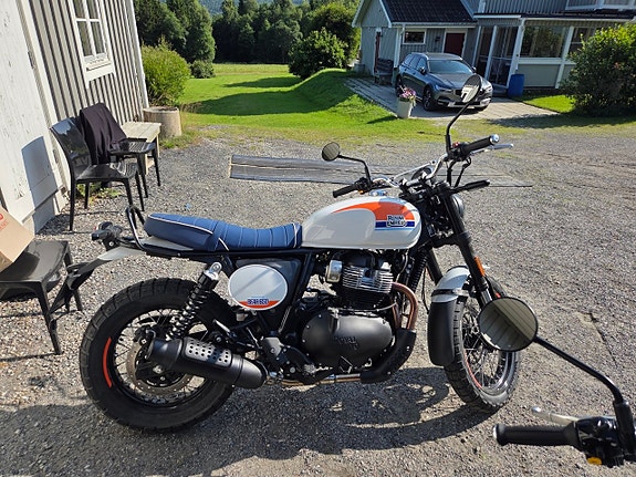 Royal Enfield Bear 650 4 of 5
