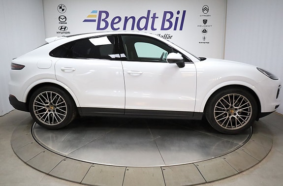 Porsche Cayenne 19 of 30