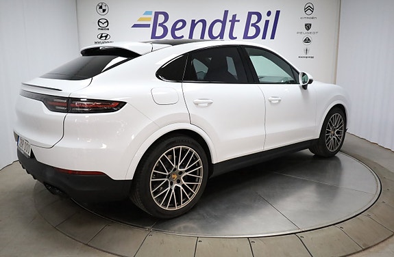 Porsche Cayenne 18 of 30