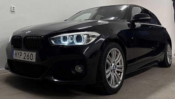 BMW 118i 4 of 5