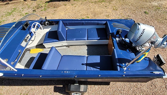 Helrenoverad Selco Rival  - 68 som passar perfekt för utflykt på sjön 5 of 7