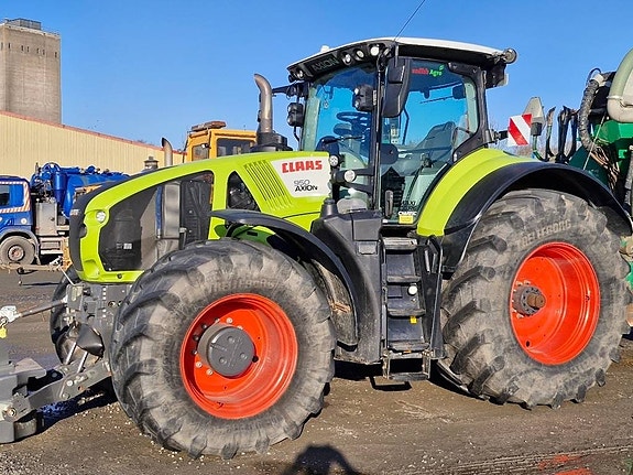 CLAAS Axion 950 CMATIC CEBIS