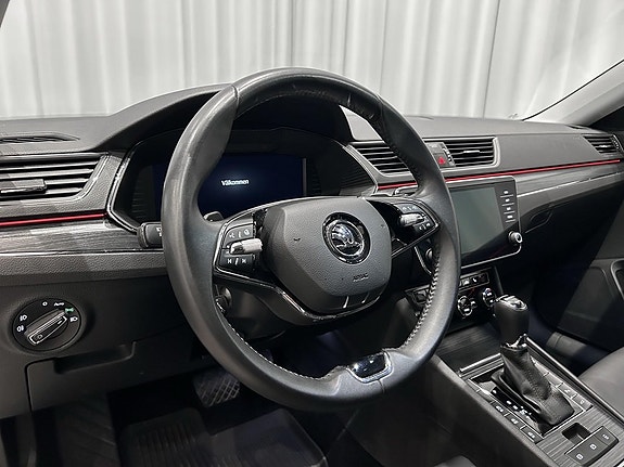 Skoda Superb 11 of 17