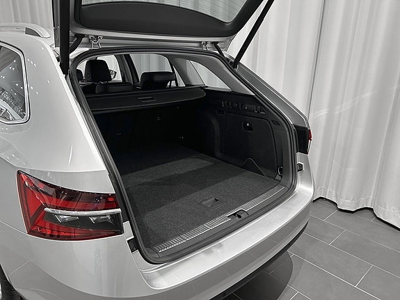 Skoda Superb 4 of 5