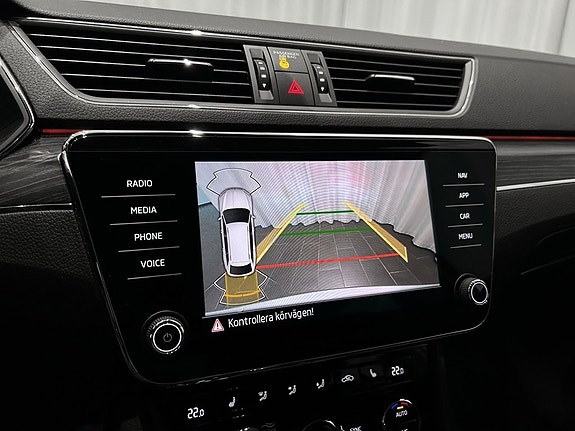 Skoda Superb 15 of 17