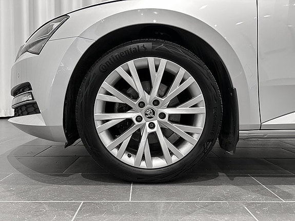 Skoda Superb 6 of 17