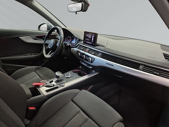Audi A4 5 of 9