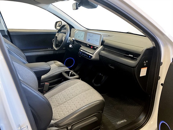 Hyundai Ioniq 5 11 of 16