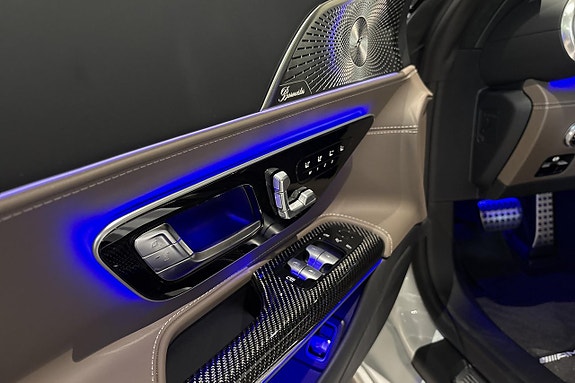 Mercedes-Benz SL63 15 of 25