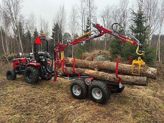 Kompakttraktor Captain 263 med kranman T1850 Pro 3 of 3
