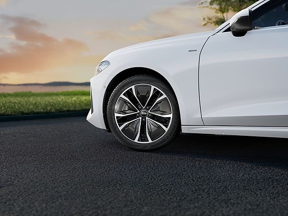 Audi A5 4 of 8