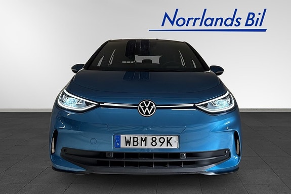 Volkswagen ID.3 2 of 5