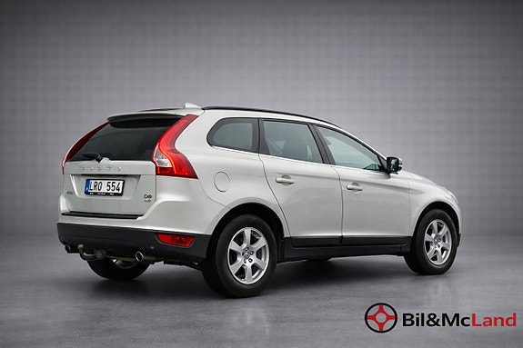 Volvo XC60 8 of 16