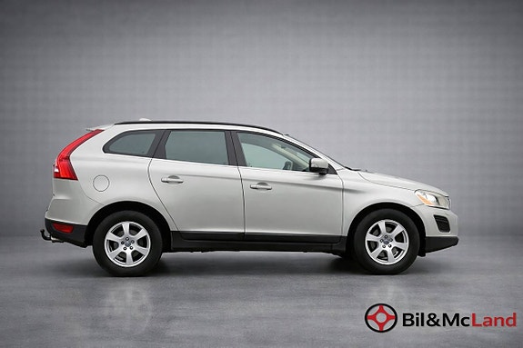 Volvo XC60 7 of 16