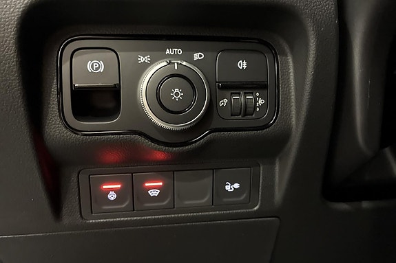 Mercedes-Benz eCitan 16 of 16