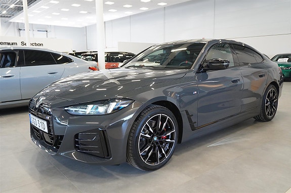 BMW i4 3 of 5