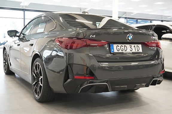 BMW i4 18 of 20