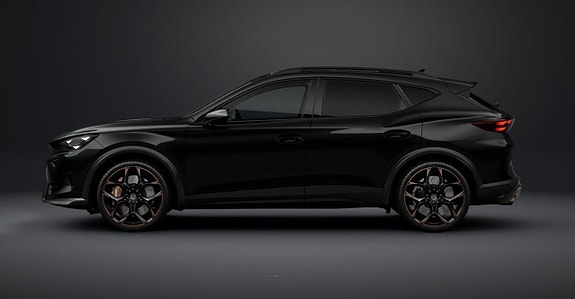 Cupra Formentor 2 of 5