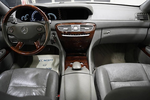 Mercedes-Benz CL500 10 of 19