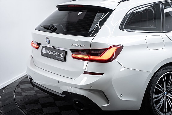 BMW 330d 18 of 30
