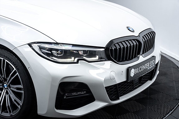 BMW 330d 14 of 30