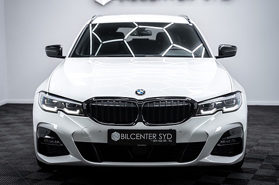 BMW 330d 10 of 30