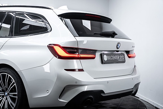 BMW 330d 23 of 30