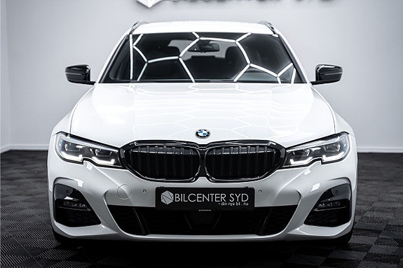 BMW 330d 9 of 30