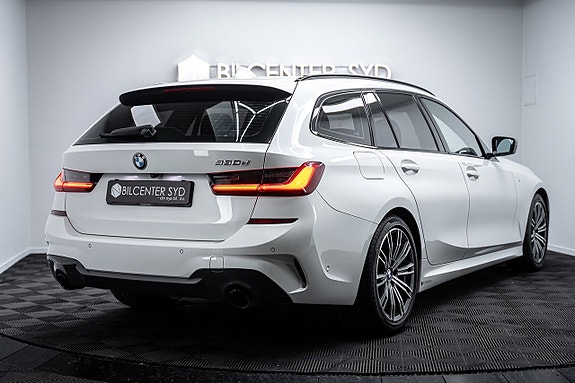 BMW 330d 15 of 30