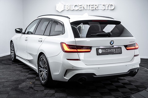 BMW 330d 22 of 30