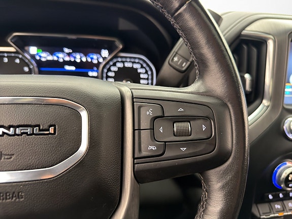 GMC Sierra 20 of 30