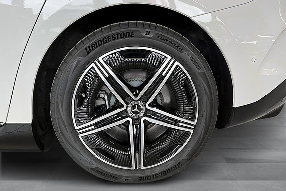 Mercedes-Benz EQE350 18 of 19