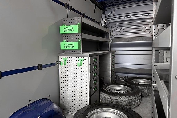 Mercedes-Benz Sprinter 319 10 of 14