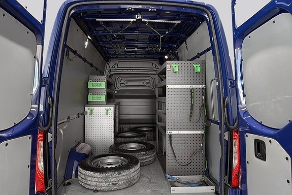Mercedes-Benz Sprinter 319 9 of 14