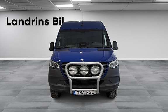 Mercedes-Benz Sprinter 319 2 of 5